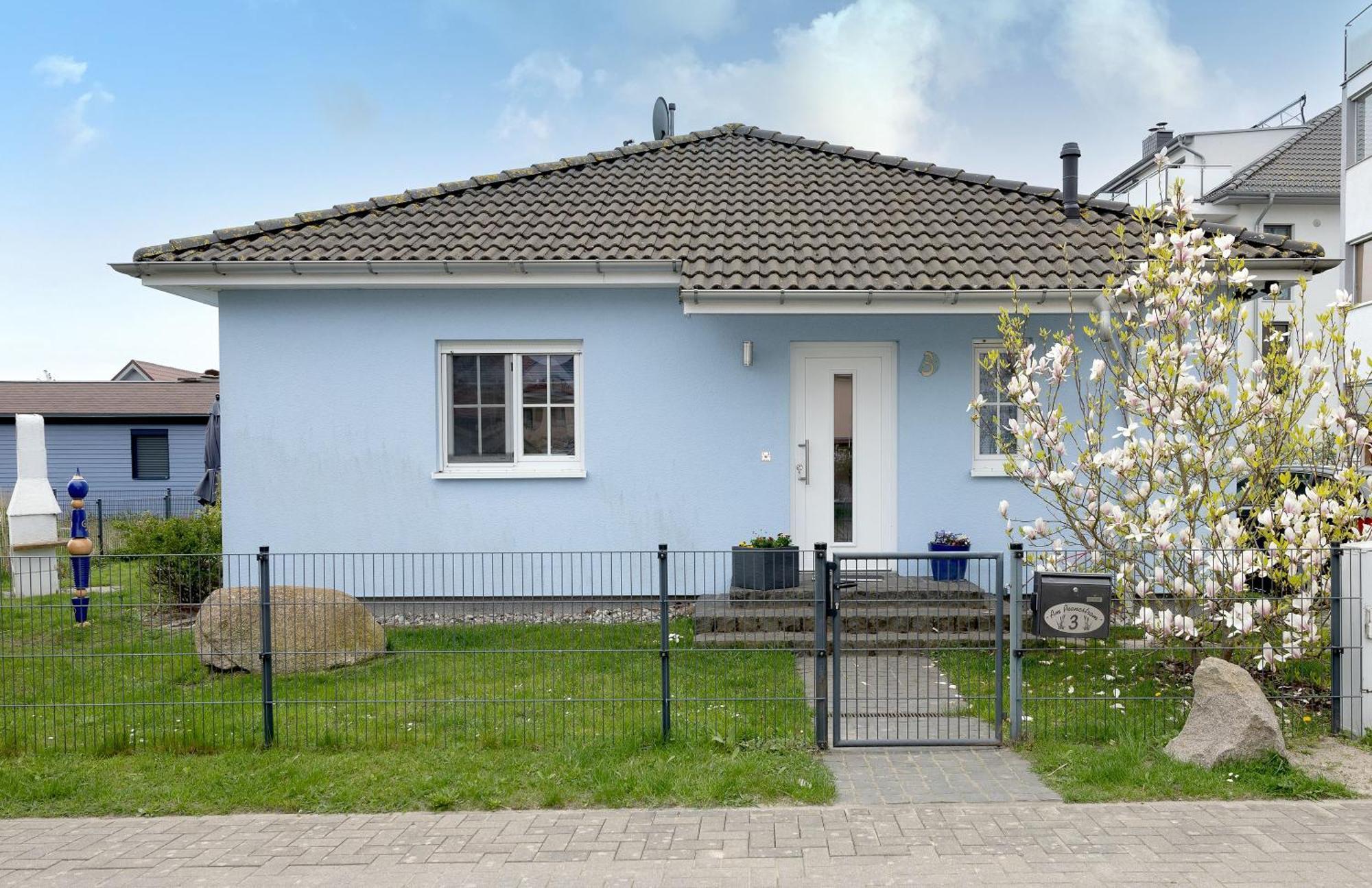 Fh Das Blaue Haus Am Peenestrom Peenemunde Exterior photo